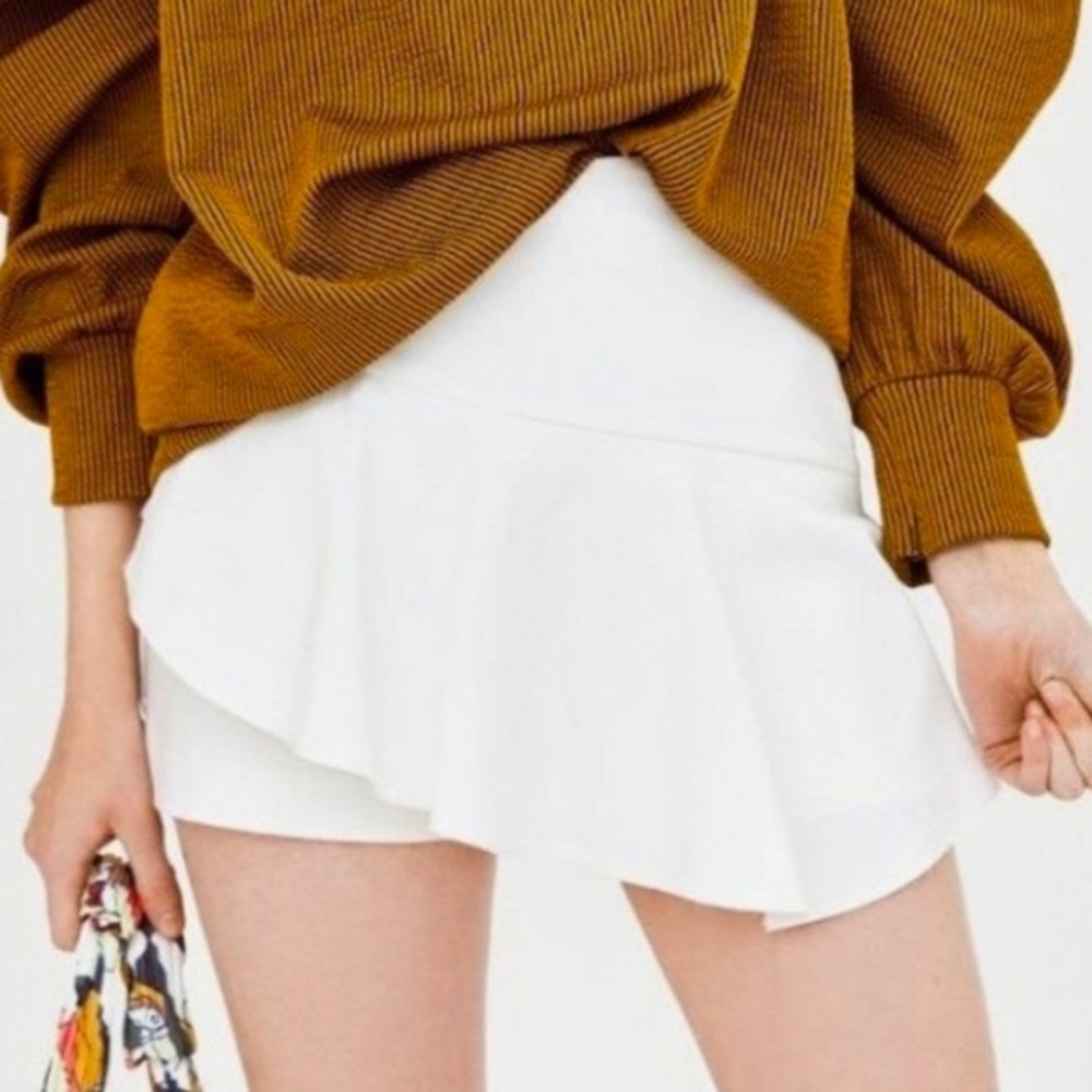 Zara White Skort M